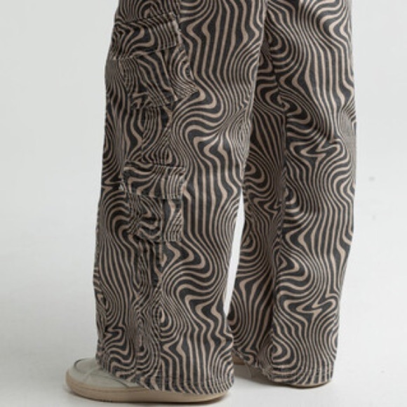 Urban Outfitters Brown Swirl Wide Leg Pants - Picture 10 of 12